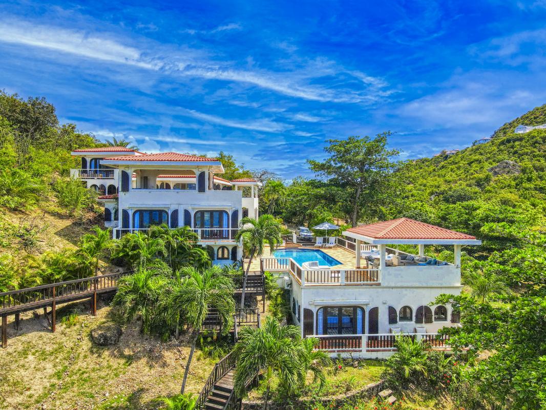 17 - Joie de Vivre - Lush Property Overview
